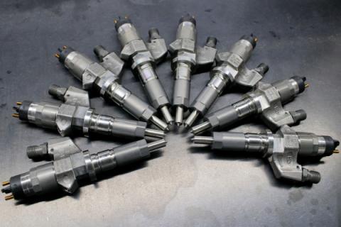 Chevy Duramax 01-04 LB7 Brand New 250 Percent Over Injector Set (SAC Nozzles) Dynomite Diesel